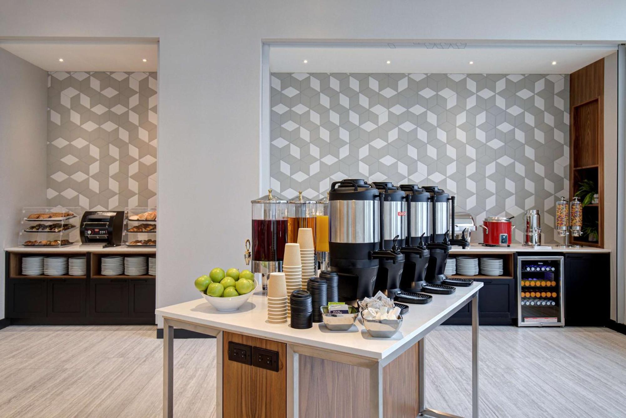 Homewood Suites By Hilton Montreal Downtown Exterior foto